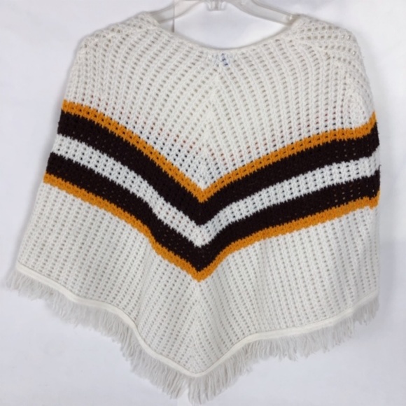 VINTAGE WINTUK WHITE IVORY PONCHO CAPE - Picture 2 of 5